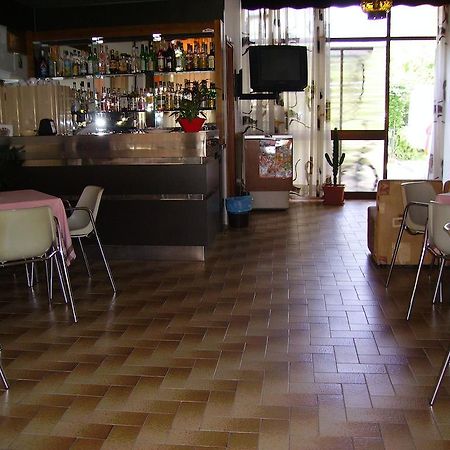 Hotel Villa Tua Риччоне Екстер'єр фото