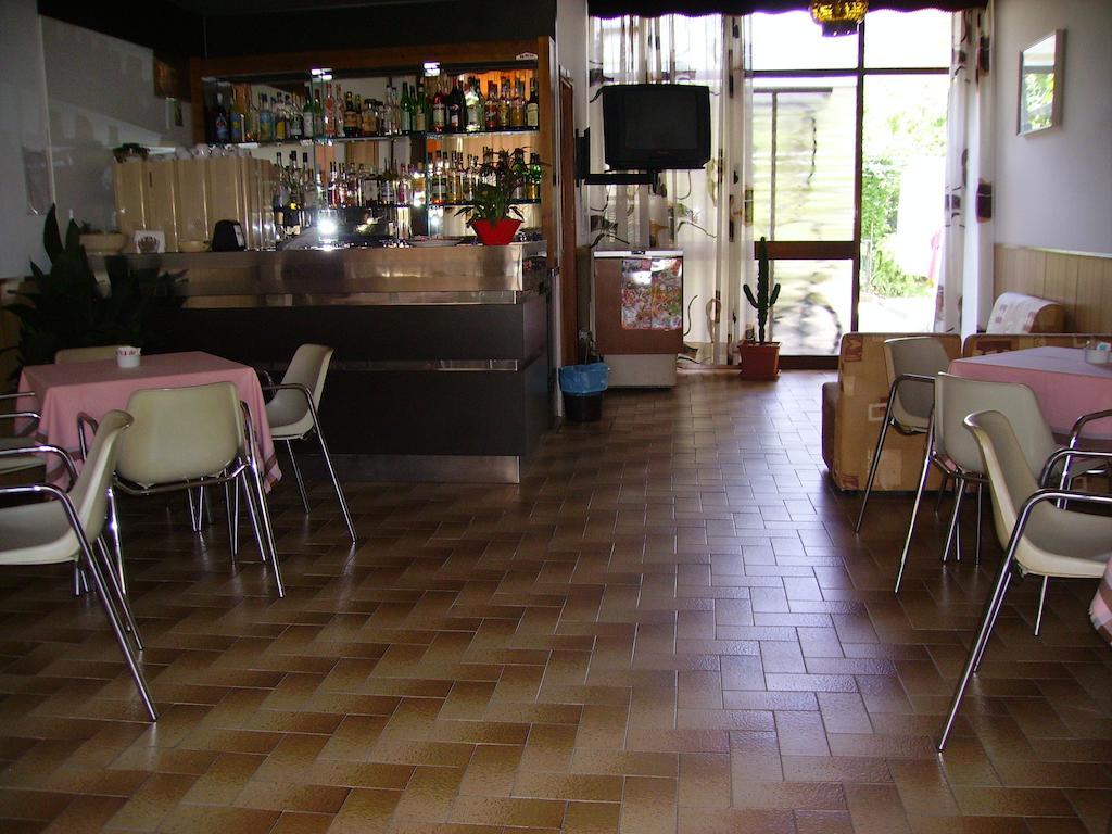 Hotel Villa Tua Риччоне Екстер'єр фото